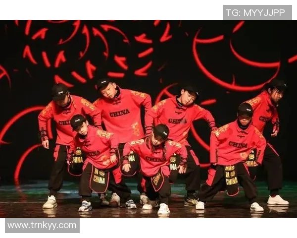 街舞巨献：深入广州街舞队灵活性背后的训练与热情探讨